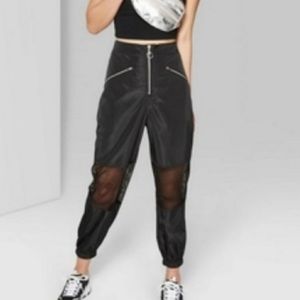 NWOT Wild Fable Mesh Panel Zip Pocket Wind Pants